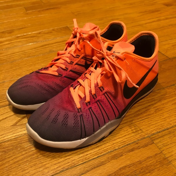 Nike Free Training Shoes - Picture 3 of 4